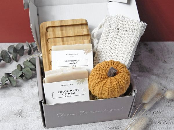 Fall Soap gift box for Friends| Gift for women| Birthday gift for her| Handmade Soap| Thank You| Cozy Gift Set| Harvest |Halloween Pumpkin