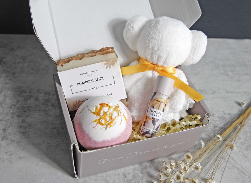 Pumpkin Gift Box | Pumpkin Handmade soap gift set | Lip Balm| Bath Bomb| Fall Gift| Thanksgiving Gift